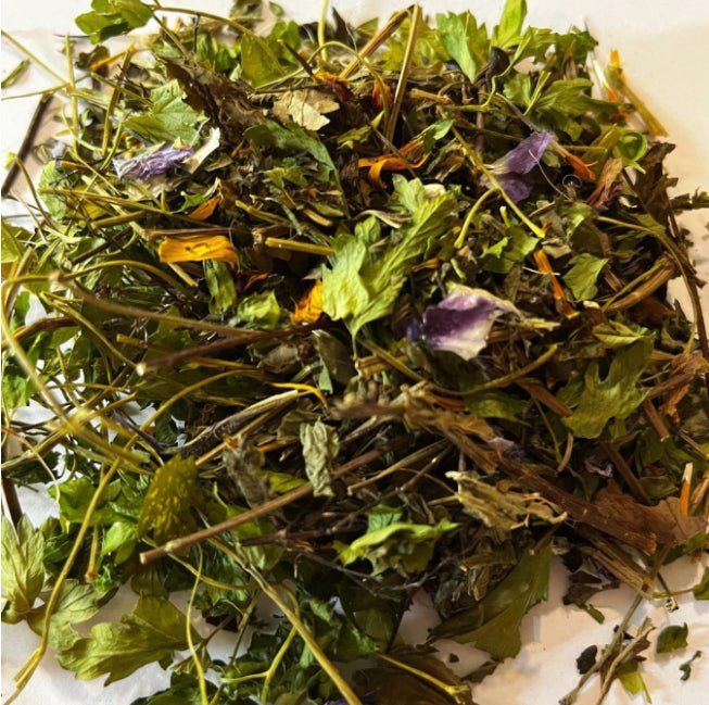 "Daisy's Garden" Hay Topper